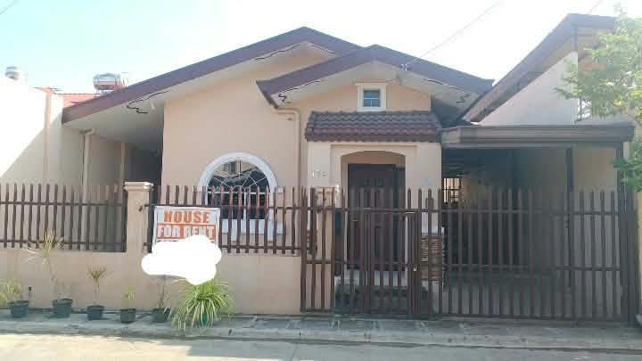 Front view of the house for rent in Collinwood Subdivision